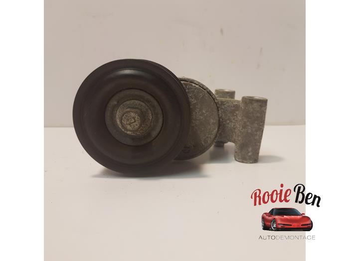 Usados Rodillo tensor correa múltiple Mazda 5 (CR19) 1.8i 16V Precio € 15,00 Norma de margen ofrecido por Rooie Ben autodemontage
