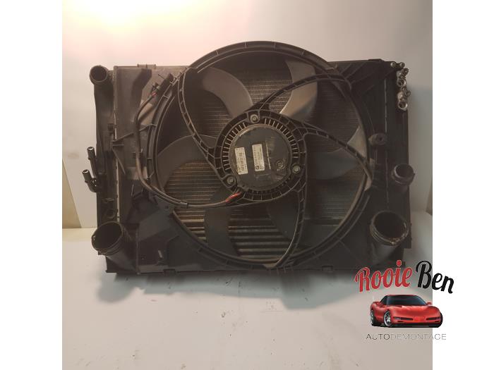 Used Radiator BMW 3 serie Touring (E91) 320d 16V Corporate Lease Price € 300,00 Margin scheme offered by Rooie Ben autodemontage