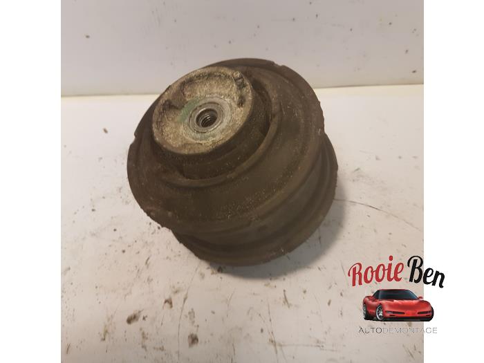 Used Engine mount Mercedes C Combi (S203) 2.2 C-200 CDI 16V Price € 25,00 Margin scheme offered by Rooie Ben autodemontage