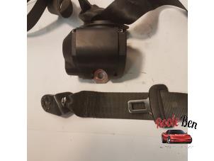 Used Rear seatbelt, left Volkswagen Polo V (6R) 1.4 16V Price on request offered by Rooie Ben autodemontage