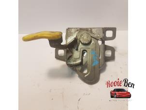 Used Bonnet lock mechanism Citroen Jumper (U9) 2.2 HDi 130 Price on request offered by Rooie Ben autodemontage