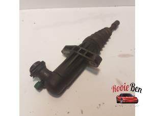 Used Clutch slave cylinder Citroen Jumper (U9) 2.2 HDi 130 Price on request offered by Rooie Ben autodemontage