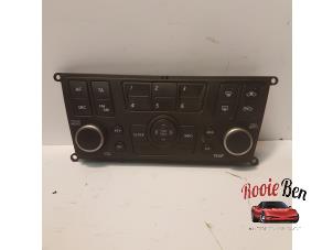 Used Climatronic panel Nissan Almera (N16) 1.5 16V Price € 15,00 Margin scheme offered by Rooie Ben autodemontage
