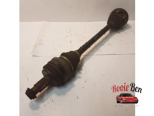 Used Drive shaft, rear left BMW 3 serie (E90) 320i 16V Corporate Lease Price on request offered by Rooie Ben autodemontage