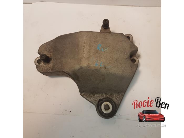 Gebrauchte Motorlager Mercedes B (W246/W242) 1.6 B-180 BlueEFFICIENCY Turbo 16V Preis € 25,00 Margenregelung angeboten von Rooie Ben autodemontage