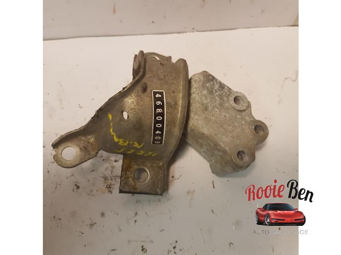 Gebrauchte Motorlager Fiat Panda (169) 1.2 EasyPower, Classic Preis € 25,00 Margenregelung angeboten von Rooie Ben autodemontage