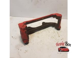 Used Front brake calliperholder, right Chrysler 300 C 3.0 CRD V6 24V Price on request offered by Rooie Ben autodemontage