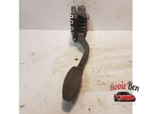 Used Accelerator pedal Fiat Panda (312) 0.9 TwinAir 65 Price on request offered by Rooie Ben autodemontage