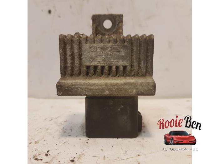 Glow plug pre-heat relay