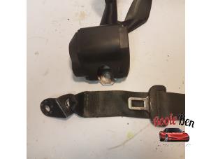Used Rear seatbelt, left Volkswagen Polo V (6R) 1.2 TSI Price on request offered by Rooie Ben autodemontage
