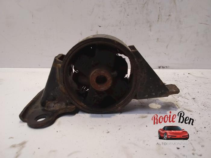 Usagé Support moteur Toyota MR2 (ZZW30) 1.8 16V VT-i Prix € 25,00 Règlement à la marge proposé par Rooie Ben autodemontage