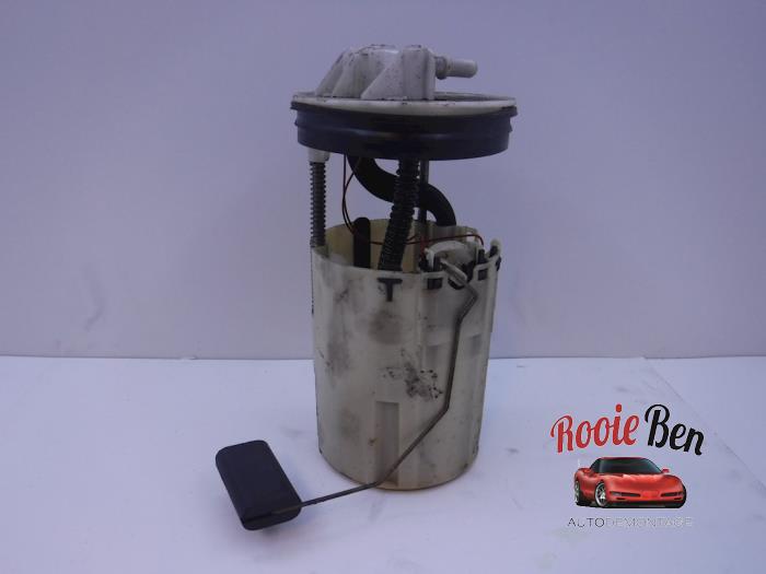 Begagnade Tankflottör Nissan Almera (N16) 2.2 Di 16V Pris € 20,00 Marginaltabell erbjuds av Rooie Ben autodemontage
