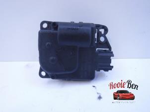 Used Heater valve motor Ford Usa Mustang V Convertible 4.0 V6 Price on request offered by Rooie Ben autodemontage