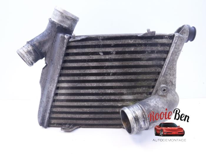 Usagé Intercooler Audi A8 (D3) 3.0 TDI V6 24V Quattro Prix € 50,00 Règlement à la marge proposé par Rooie Ben autodemontage