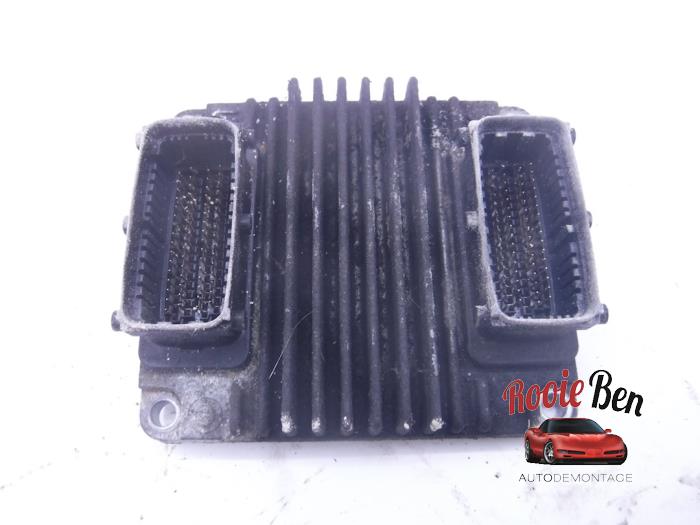 Used Engine management computer Opel Meriva (A) 1.7 DTI 16V Price € 30,00 Margin scheme offered by Rooie Ben autodemontage