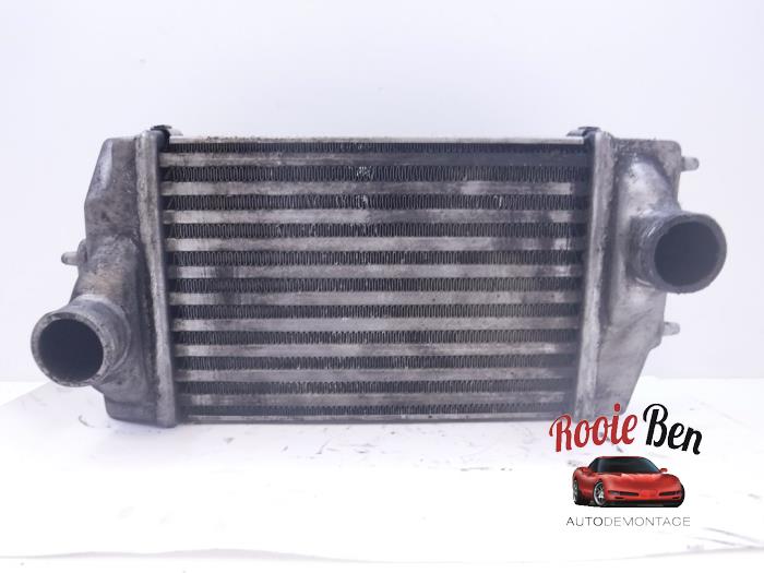 Used Intercooler Chrysler Voyager/Grand Voyager (RG/RS) 2.5 CRD 16V Price € 45,00 Margin scheme offered by Rooie Ben autodemontage