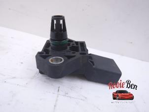Used Mapping sensor (intake manifold) Volkswagen Touran (1T3) 2.0 TDI 16V 140 Price on request offered by Rooie Ben autodemontage