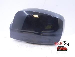 Used Mirror housing, left Kia Sorento I (JC) Price on request offered by Rooie Ben autodemontage