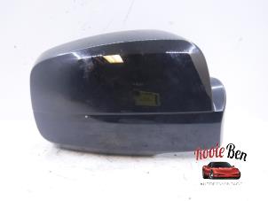 Used Mirror housing, right Kia Sorento I (JC) Price on request offered by Rooie Ben autodemontage
