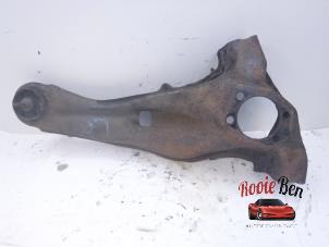 Used Rear wishbone, left Dodge Caliber 2.0 16V Price on request offered by Rooie Ben autodemontage