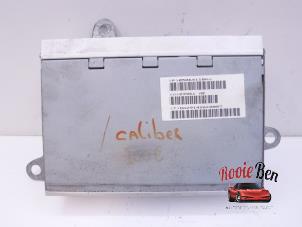 Usagé Amplificateur radio Dodge Caliber 2.0 16V Prix sur demande proposé par Rooie Ben autodemontage