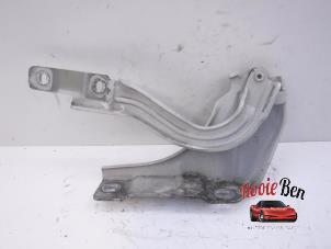 Used Bonnet Hinge Alfa Romeo MiTo (955) 0.9 TwinAir Price on request offered by Rooie Ben autodemontage