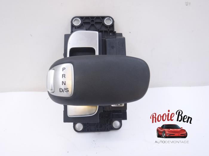 Used Automatic gear selector Audi A8 (D4) 3.0 TDI V6 24V Quattro Price € 250,00 Margin scheme offered by Rooie Ben autodemontage