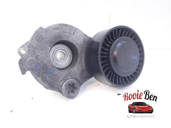 Usados Rodillo tensor correa múltiple Audi A8 (D4) 3.0 TDI V6 24V Quattro Precio € 15,00 Norma de margen ofrecido por Rooie Ben autodemontage