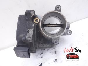 Used Throttle body Volkswagen Caddy III (2KA,2KH,2CA,2CH) Price on request offered by Rooie Ben autodemontage