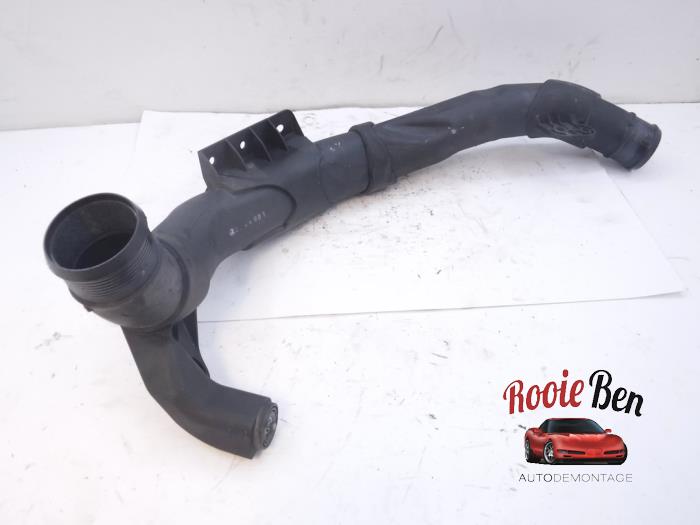 Gebrauchte Intercooler Rohr Volkswagen Caddy III (2KA,2KH,2CA,2CH) Preis € 25,00 Margenregelung angeboten von Rooie Ben autodemontage