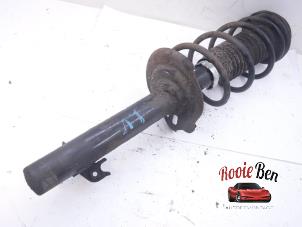 Used Front shock absorber rod, left Toyota Aygo (B10) 1.0 12V VVT-i Price € 20,00 Margin scheme offered by Rooie Ben autodemontage