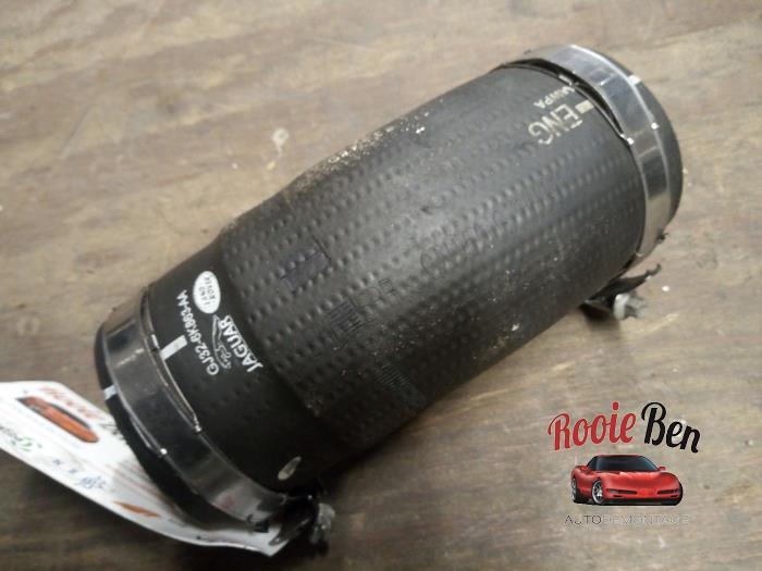 Gebrauchte Intercooler Schlauch Landrover Range Rover Evoque (LVJ/LVS) 2.0 D 150 16V Preis € 50,00 Margenregelung angeboten von Rooie Ben autodemontage