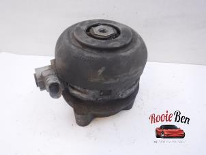 Used Engine mount Audi A8 (D3) 3.0 TDI V6 24V Quattro Price on request offered by Rooie Ben autodemontage