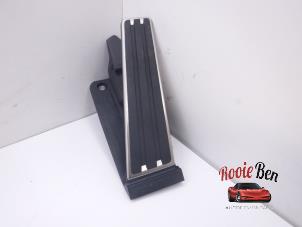 Used Accelerator pedal Porsche 911 (991) 3.8 24V Turbo S Price on request offered by Rooie Ben autodemontage