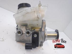 Used Master cylinder Porsche 911 (991) 3.8 24V Turbo S Price on request offered by Rooie Ben autodemontage