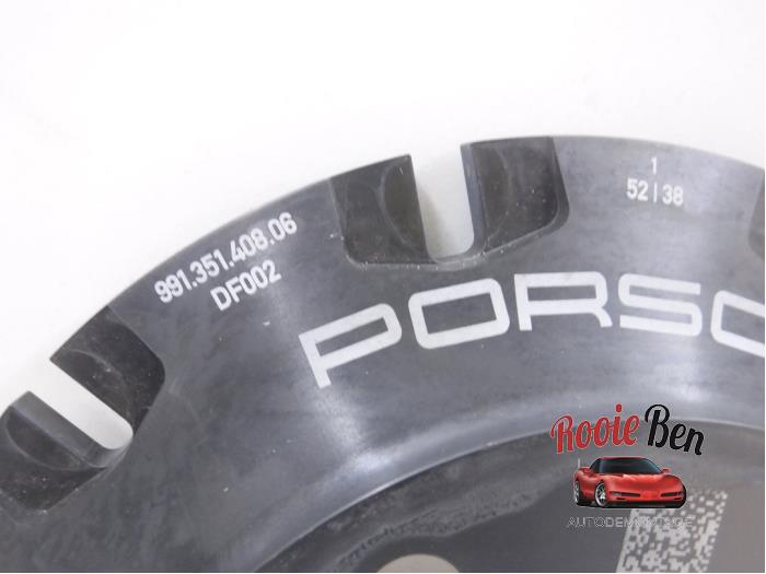 Front brake disc from a Porsche 911 (991) 3.8 24V Turbo S 2017