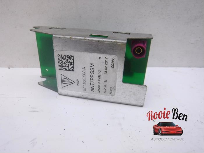 Używane Antena (rózne) Porsche 911 (991) 3.8 24V Turbo S Cena € 30,00 Procedura marży oferowane przez Rooie Ben autodemontage
