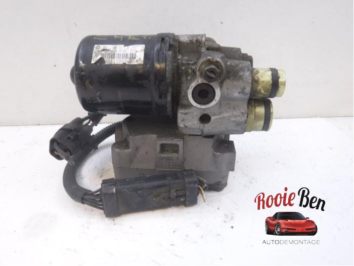 Usagé Pompe ABS Jeep Grand Cherokee (ZJ) 5.2i V8 Prix € 50,00 Règlement à la marge proposé par Rooie Ben autodemontage
