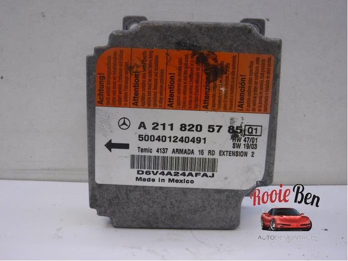 Begagnade Airbagmodul Mercedes E Combi (S211) 3.2 E-320 CDI 24V Pris € 20,00 Marginaltabell erbjuds av Rooie Ben autodemontage
