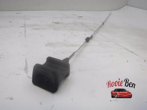 Used Oil dipstick Honda Civic (FK/FN) 2.0i Type R VTEC 16V Price on request offered by Rooie Ben autodemontage