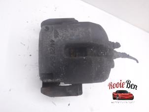 Used Rear brake calliper, left BMW X5 (E70) xDrive 35d 3.0 24V Price on request offered by Rooie Ben autodemontage