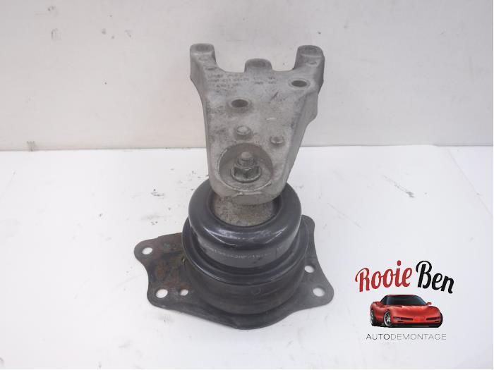 Usados Soporte de motor Seat Ibiza III (6L1) 1.2 12V Precio € 25,00 Norma de margen ofrecido por Rooie Ben autodemontage