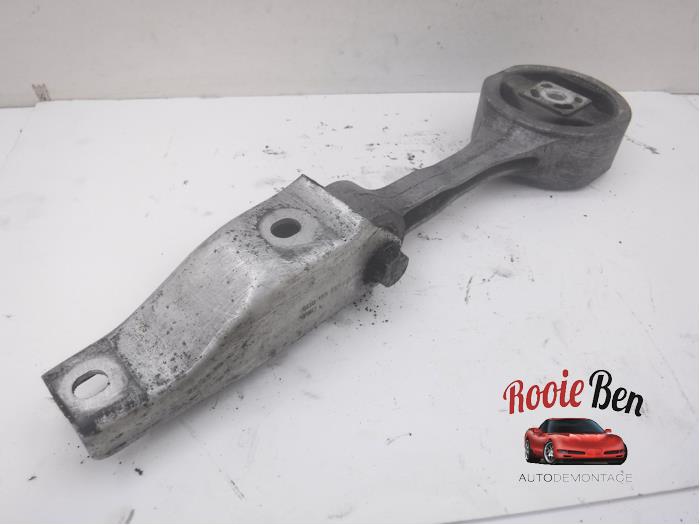 Usados Soporte de motor Seat Ibiza III (6L1) 1.2 12V Precio € 25,00 Norma de margen ofrecido por Rooie Ben autodemontage