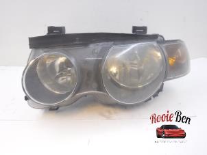 Used Headlight, left BMW 3 serie Compact (E46/5) 318td 16V Price € 30,00 Margin scheme offered by Rooie Ben autodemontage