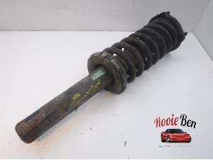Used Front shock absorber rod, right Jeep Grand Cherokee (WH/WK) 3.0 CRD V6 24V DPF Price on request offered by Rooie Ben autodemontage