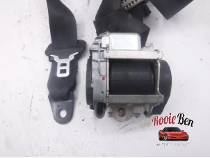 Used Seatbelt tensioner, right Peugeot Expert (G9) 2.0 HDi 140 16V Price on request offered by Rooie Ben autodemontage