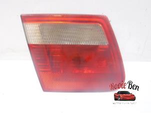 Used Taillight, left BMW 3 serie Touring (E46/3) 330d 24V Price € 15,00 Margin scheme offered by Rooie Ben autodemontage