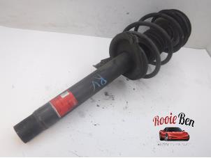 Used Front shock absorber rod, right BMW 3 serie Touring (E46/3) 330d 24V Price € 20,00 Margin scheme offered by Rooie Ben autodemontage