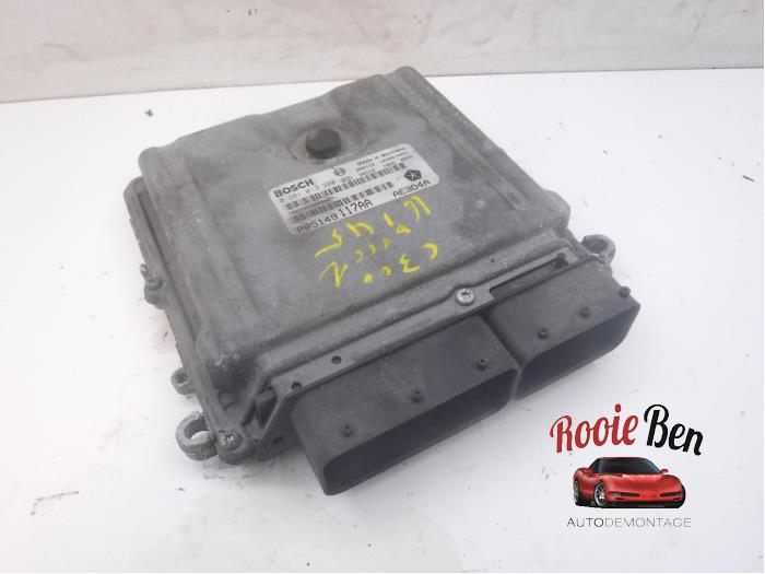 Used Engine management computer Chrysler 300 C 3.0 CRD V6 24V Price € 100,00 Margin scheme offered by Rooie Ben autodemontage