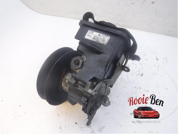Usagé Pompe direction assistée BMW X3 (E83) 2.0d 16V Prix € 25,00 Règlement à la marge proposé par Rooie Ben autodemontage